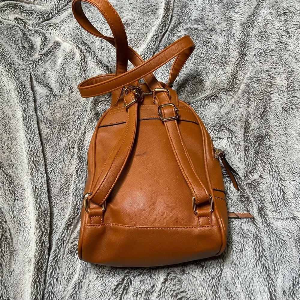 Mini Backpack - Picture 6 of 7